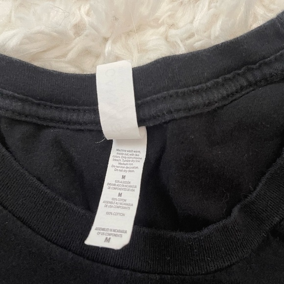 Reputation Tour Tee - Picture 4 of 4